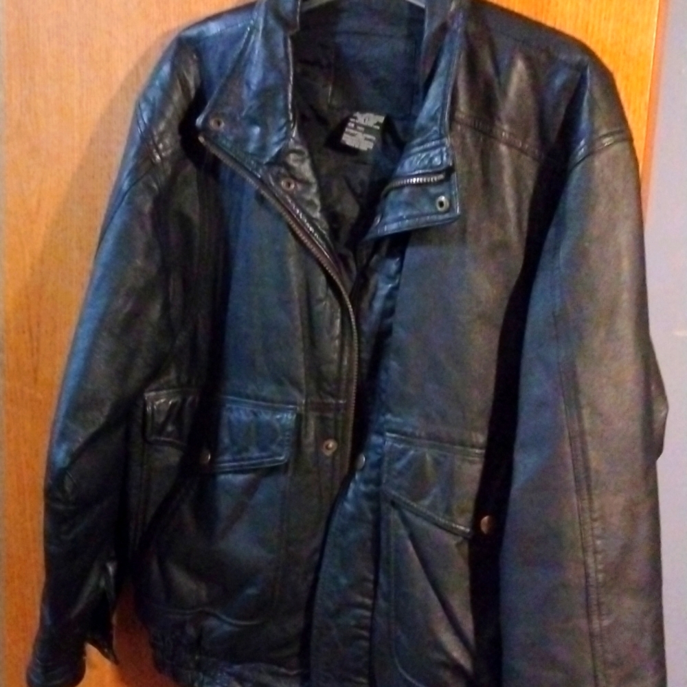 vintage expressions men's genuine leather black bomber coat.